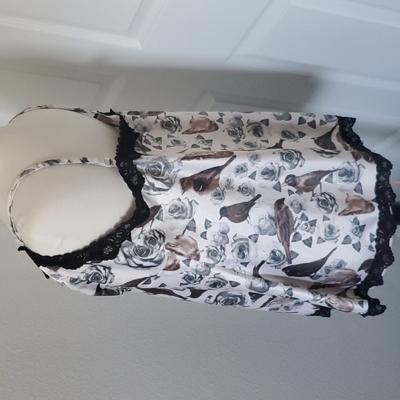 Torrid Women's Bird Floral Print Satin Lace Cami Tank - Picture 4 of 9